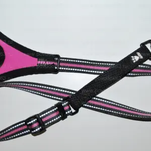 Hurtta Jogging Leash Хурта Поводок регулируемый светоотражающий малиновый, 60-90см*20 мм